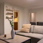 Διαμέρισμα Stylish 2br In The Heart Of *