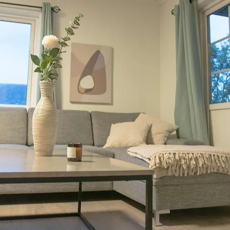 Stylish 2br In The Heart Of * Tromsø