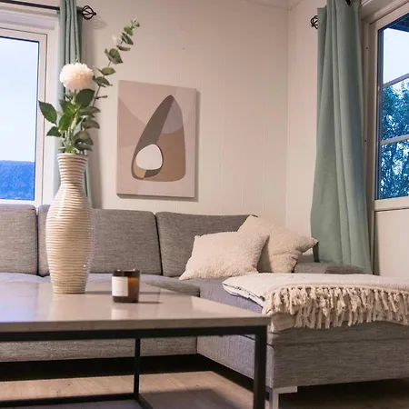 Stylish 2br In The Heart Of *