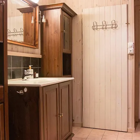 Stylish 2br In The Heart Of Διαμέρισμα