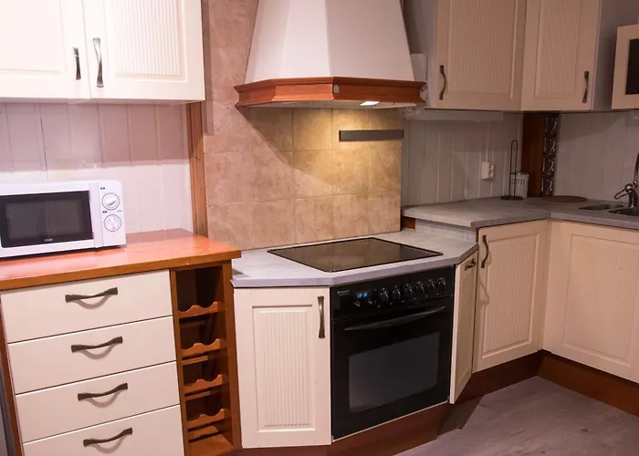 Stylish 2br In The Heart Of