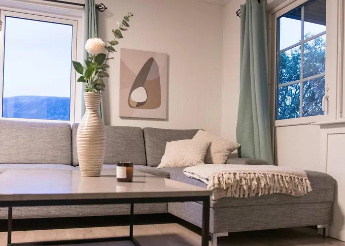 Stylish 2br In The Heart Of *