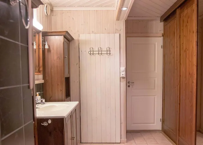 Stylish 2br In The Heart Of