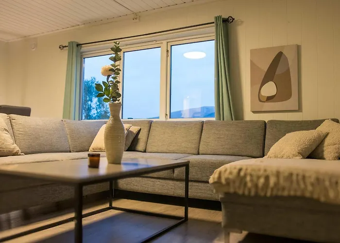 Stylish 2br In The Heart Of Tromsø